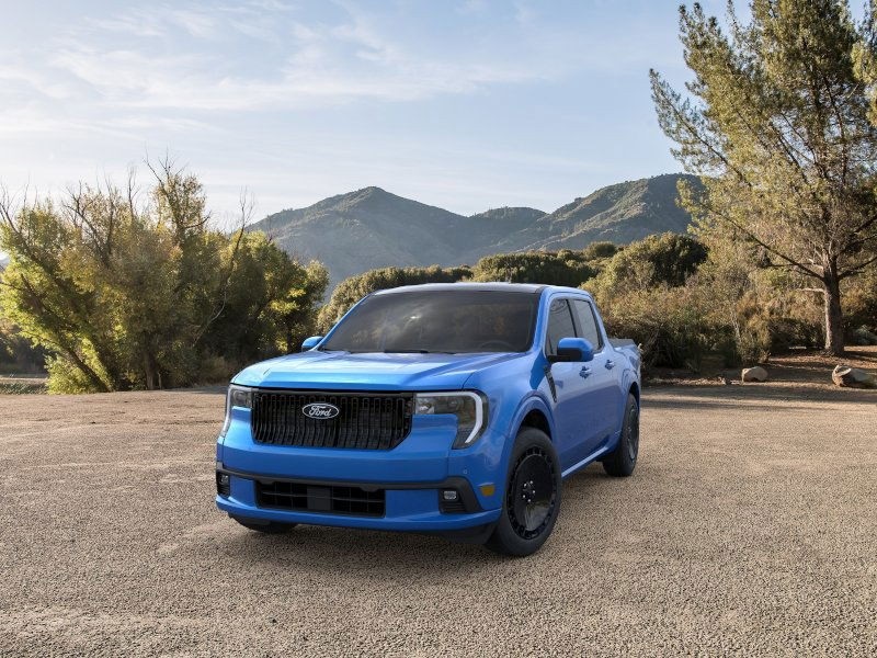 2025 Ford Maverick photo 2