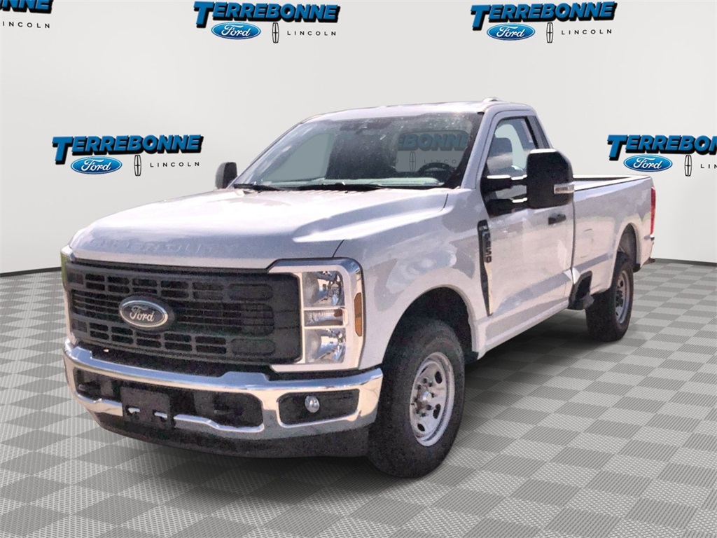 2025 Ford F-250 Super Duty XL's photo