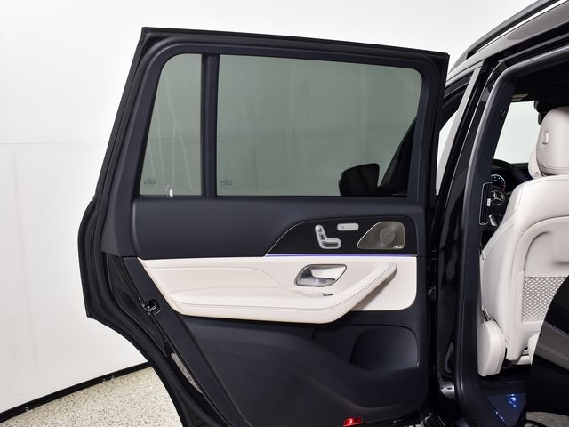 2026 Mercedes Benz GLS 580 4MATIC photo 30