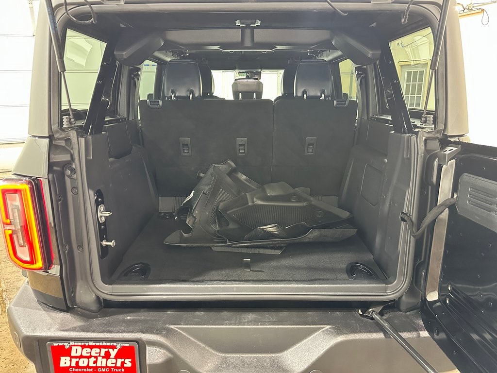 2022 Ford Bronco Outer Banks photo 24