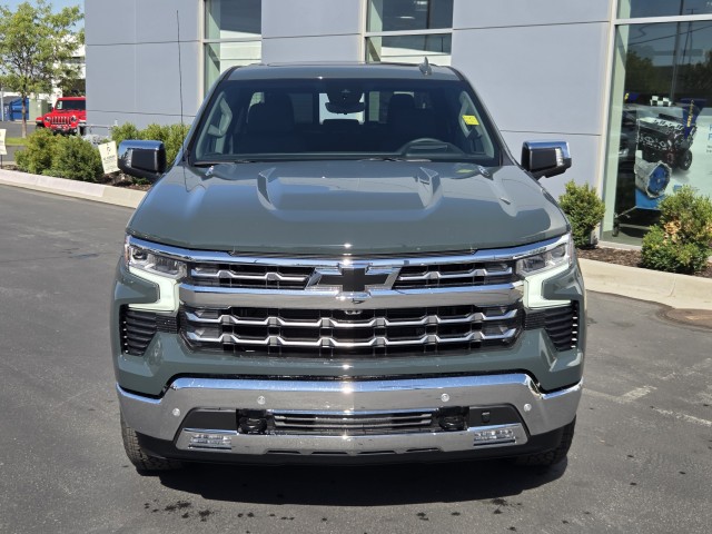 2026 Chevrolet Silverado 1500 LTZ photo 2