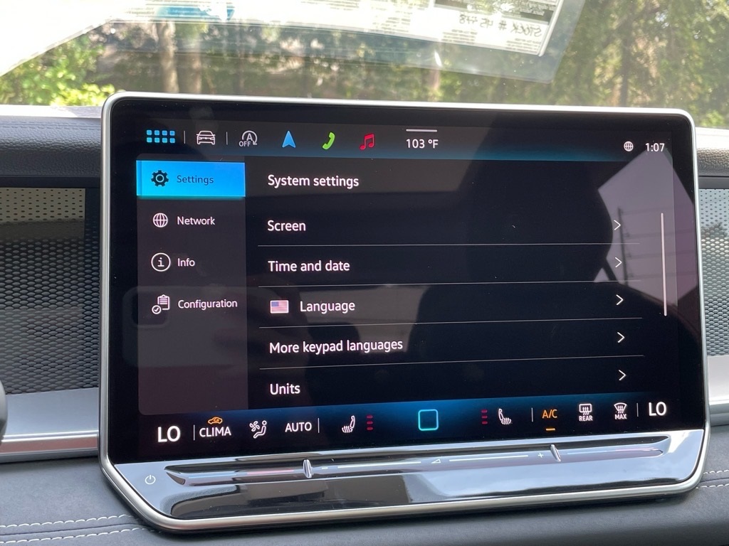 2025 Volkswagen Tiguan SE photo 12