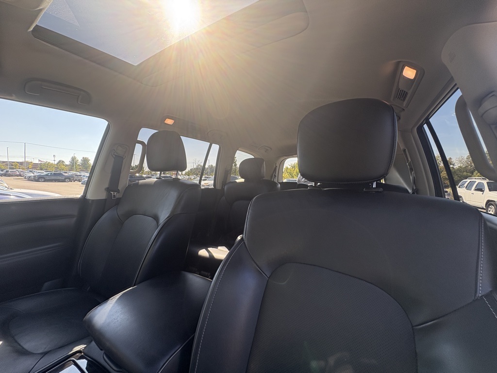 2024 Infiniti QX80 Luxe photo 16