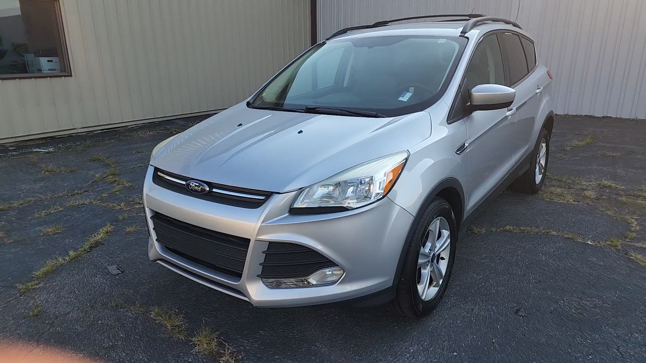 2013 Ford Escape SE photo 2