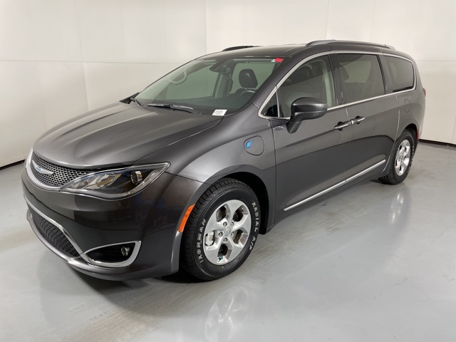 2020 Chrysler Pacifica Hybrid Touring L photo 4