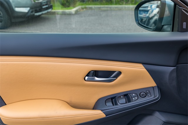 2025 Nissan Sentra SV photo 10
