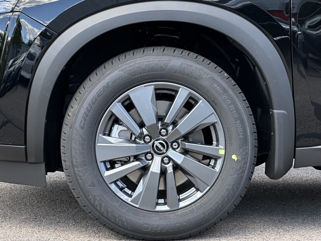 2025 Nissan Pathfinder SV photo 5