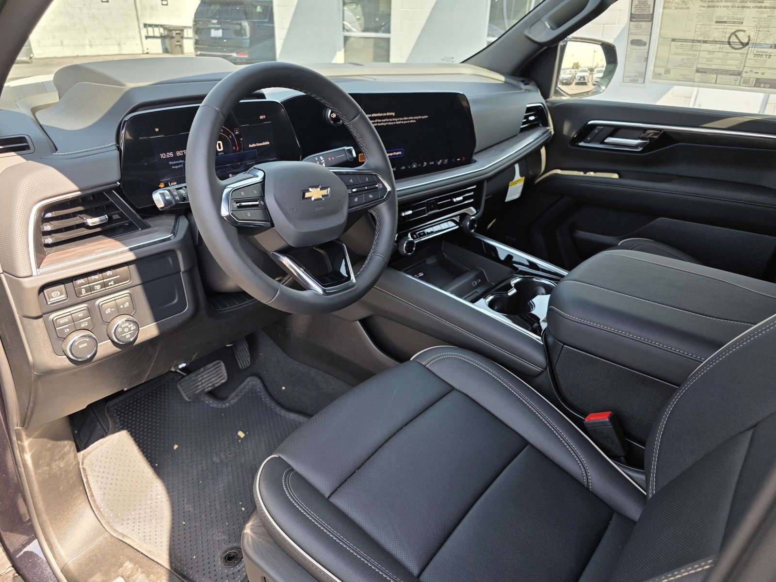 2025 Chevrolet Suburban Premier photo 25