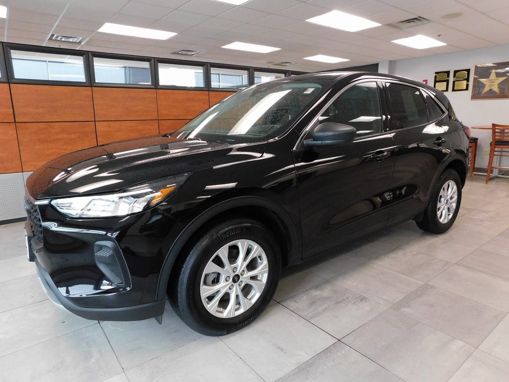 2023 Ford Escape Active's photo