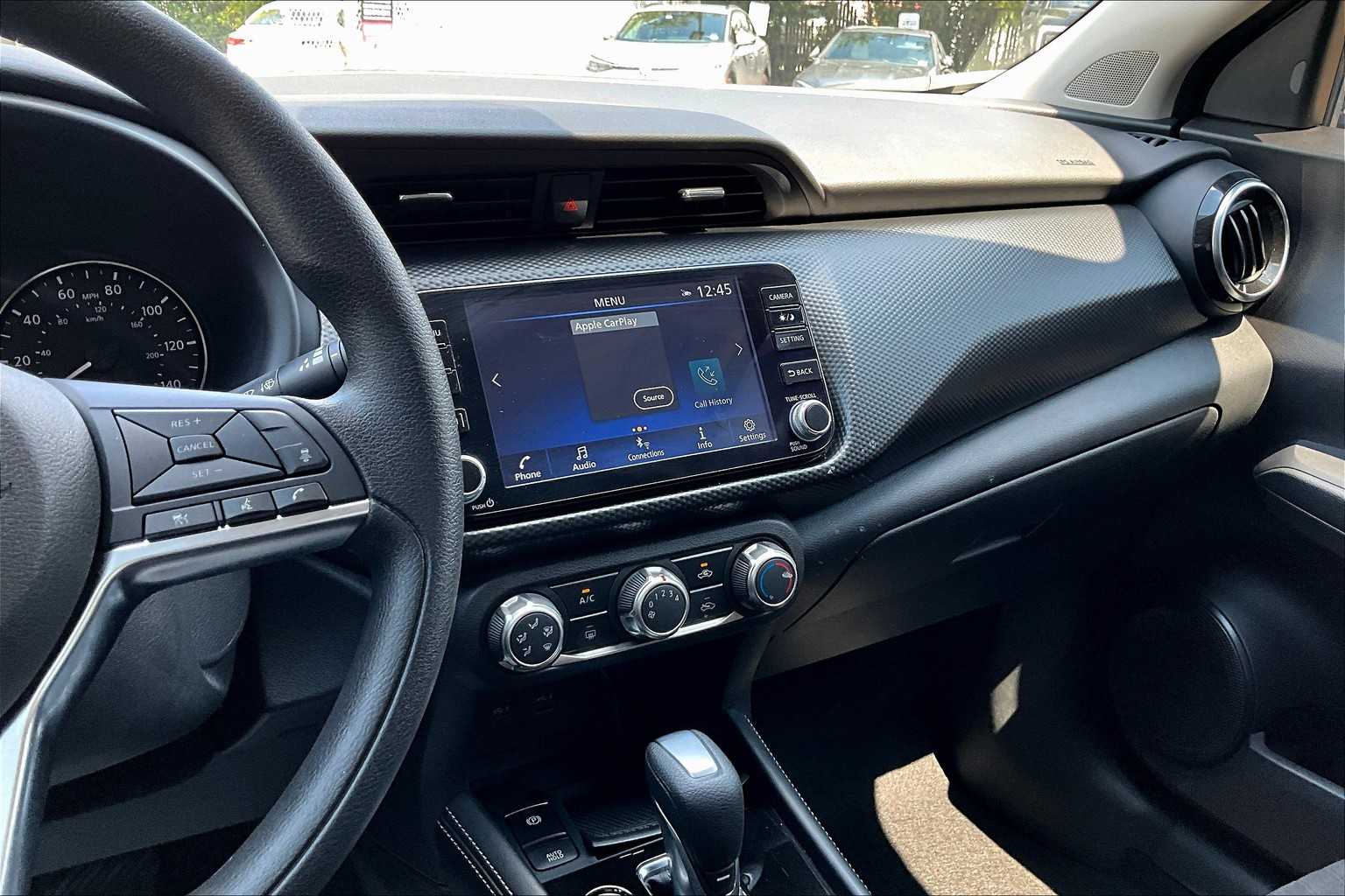 2024 Nissan Kicks SV photo 6