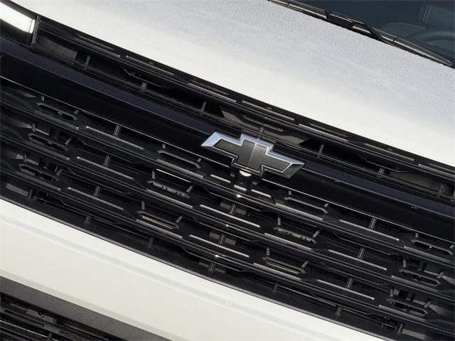 2026 Chevrolet Silverado 1500 LT photo 3