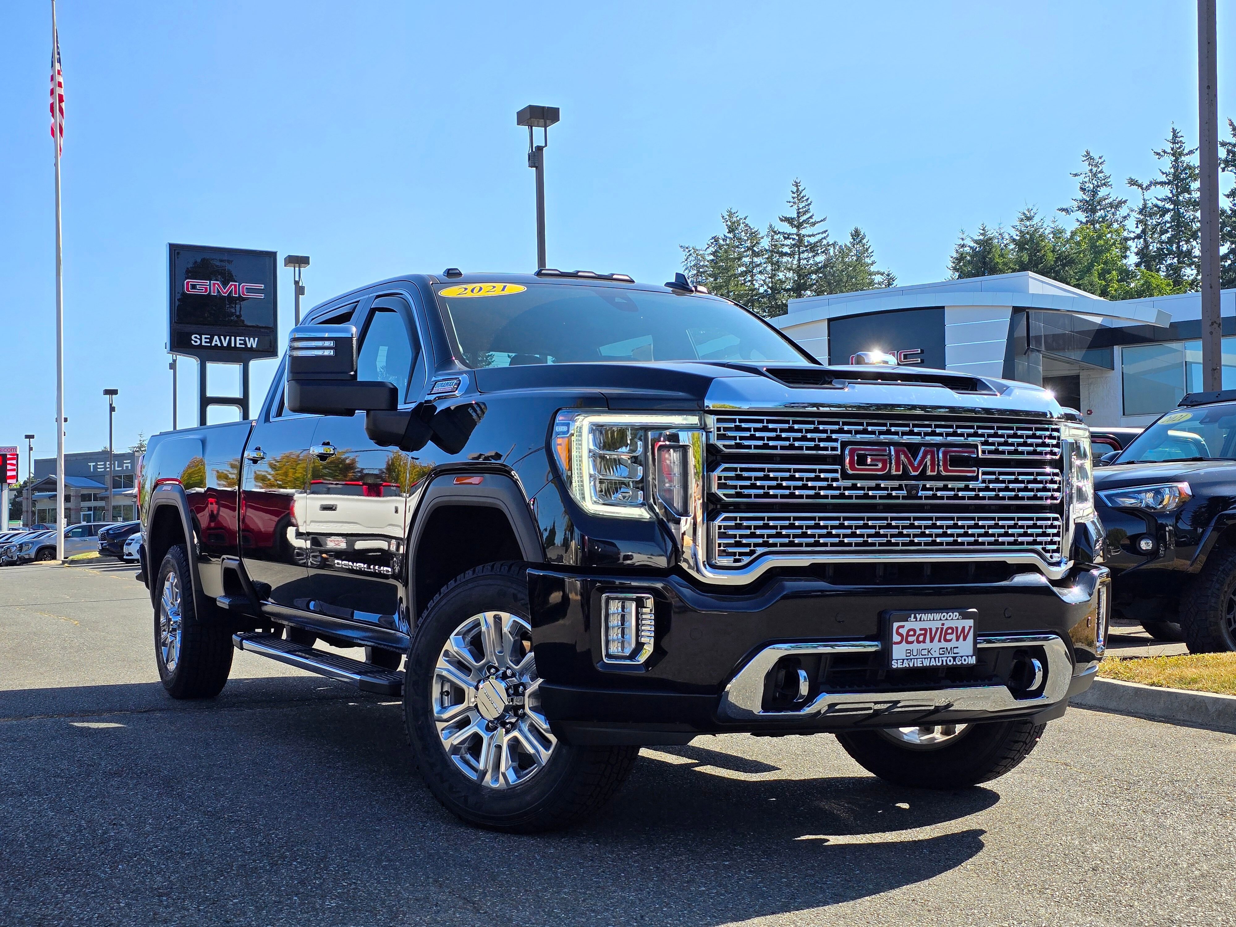 Used 2021 Onyx Black GMC Denali image 1