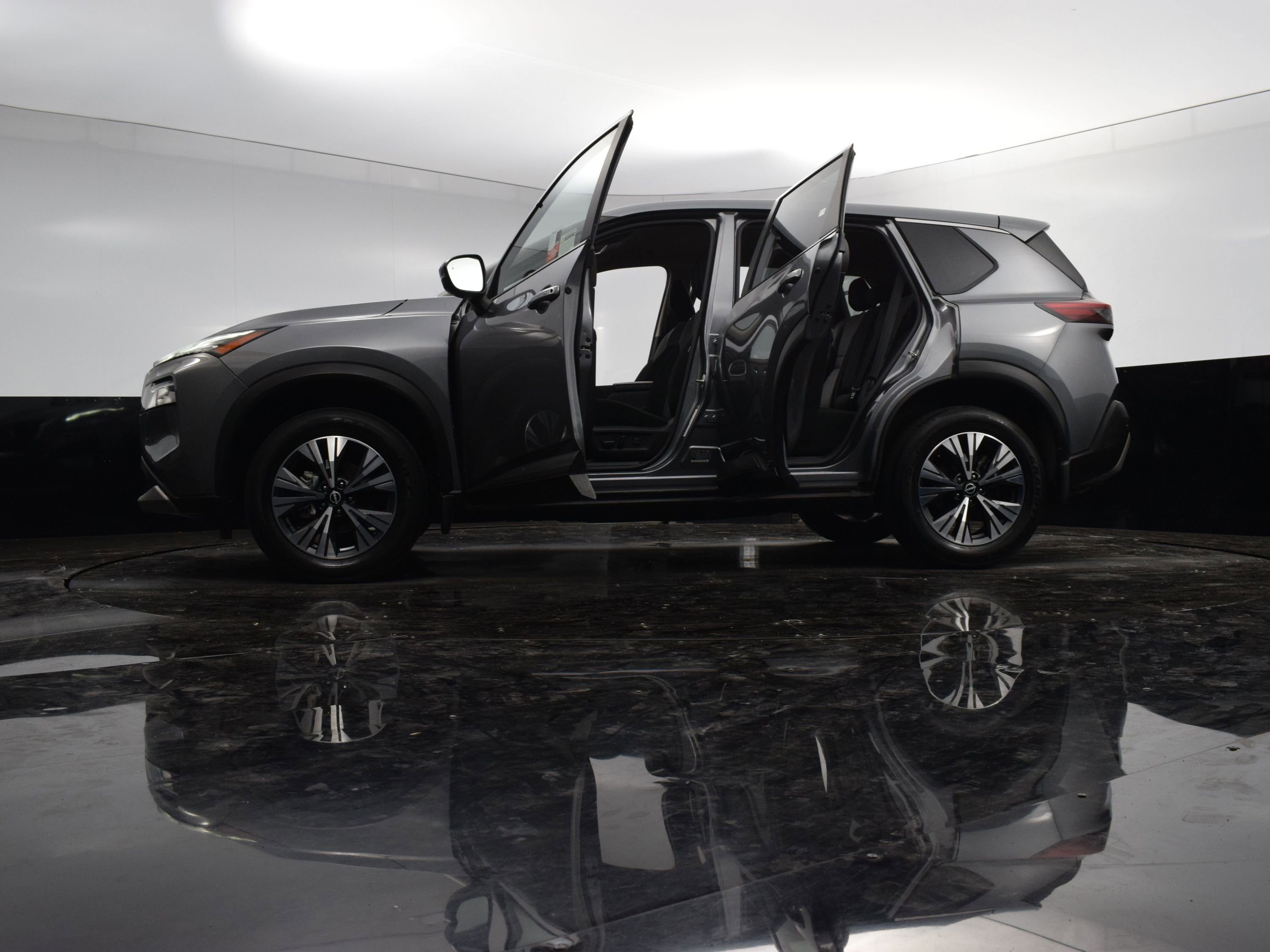2023 Nissan Rogue SV photo 33
