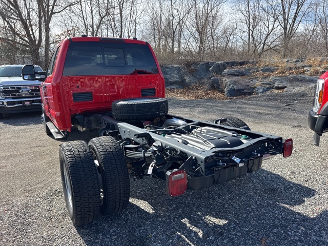 2024 Ford F-350 XL photo 3