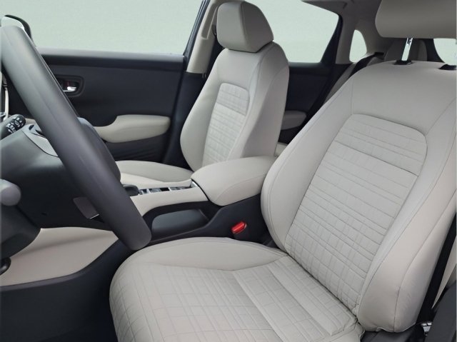 2026 Honda HR-V LX photo 17