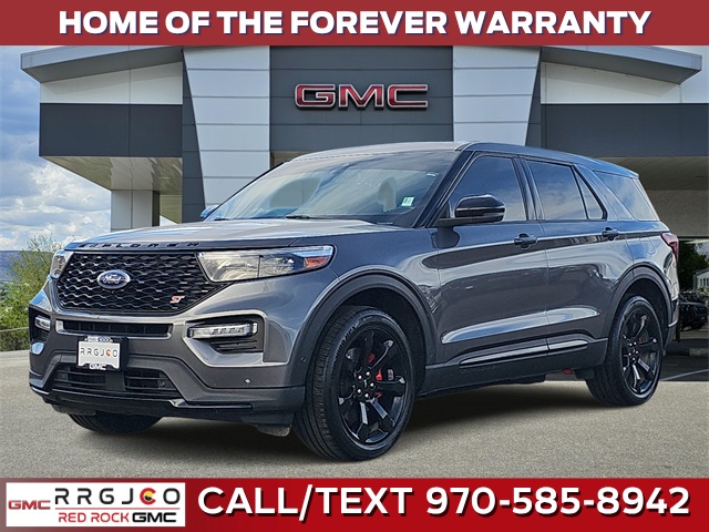2022 Ford Explorer ST's photo