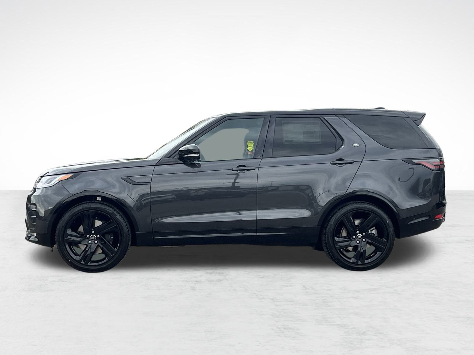 2025 Land Rover Discovery SE photo 2
