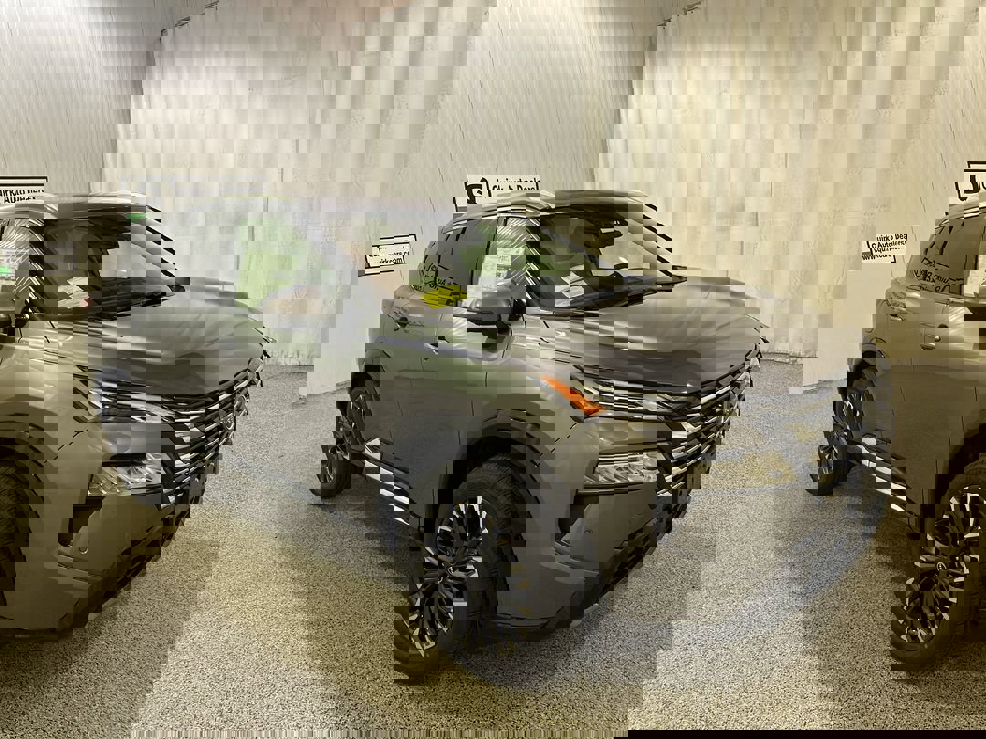 2026 Nissan Rogue Platinum's photo