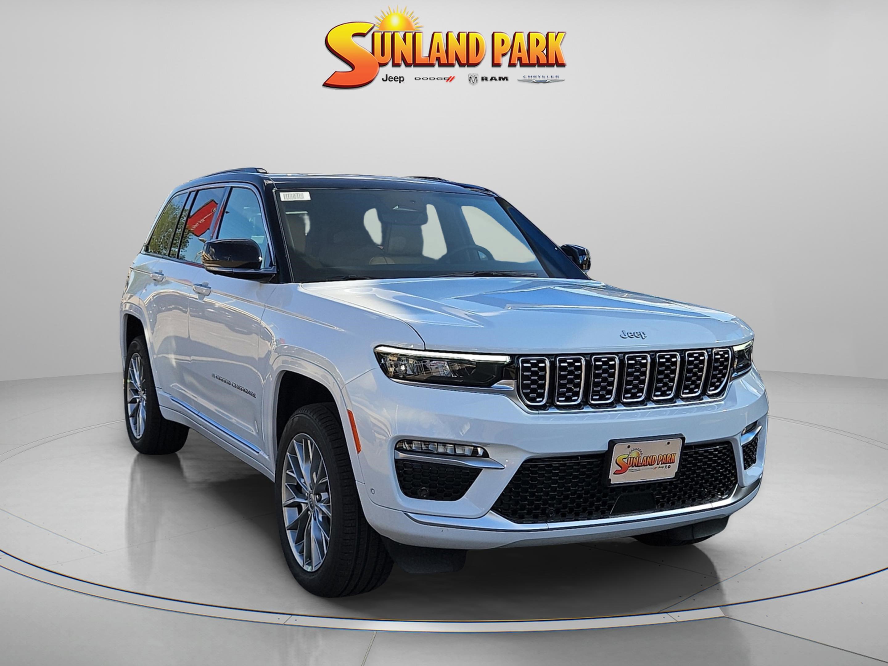 2025 Jeep Grand Cherokee Summit