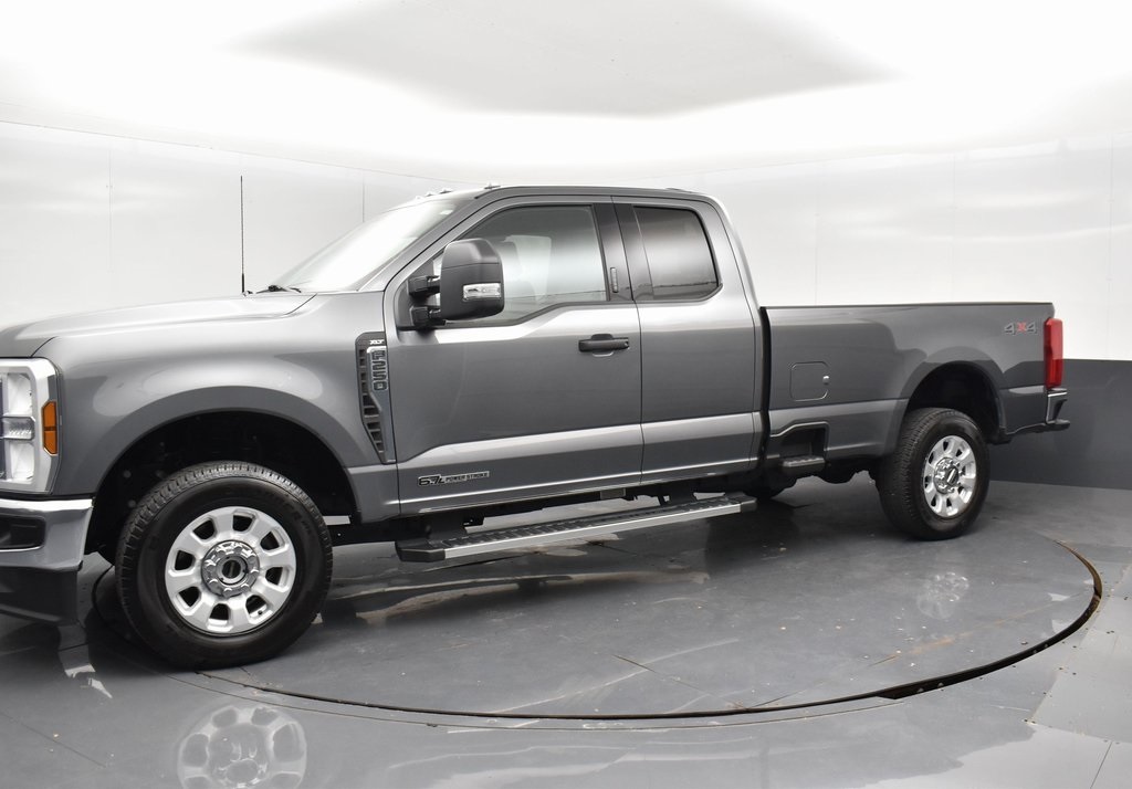 2024 Ford F-250 XLT photo 8