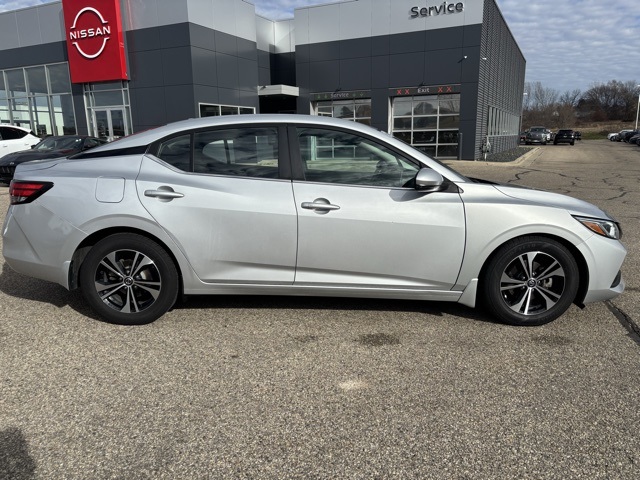 Used 2020 Nissan Sentra SV with VIN 3N1AB8CV6LY209194 for sale in Rochester, Minnesota