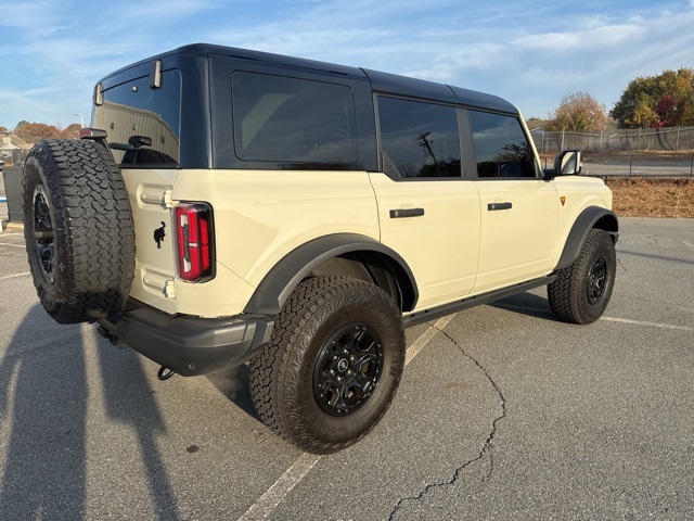 2025 Ford Bronco Badlands photo 3