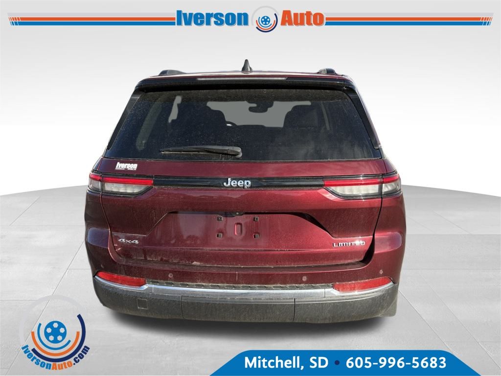 2023 Jeep Grand Cherokee Limited photo 2