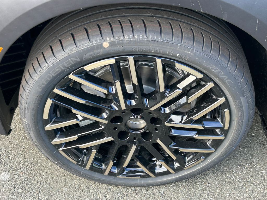 2026 Mini Cooper Hardtop 2 Door Signature photo 3