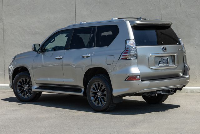 2023 Lexus GX 460 photo 3