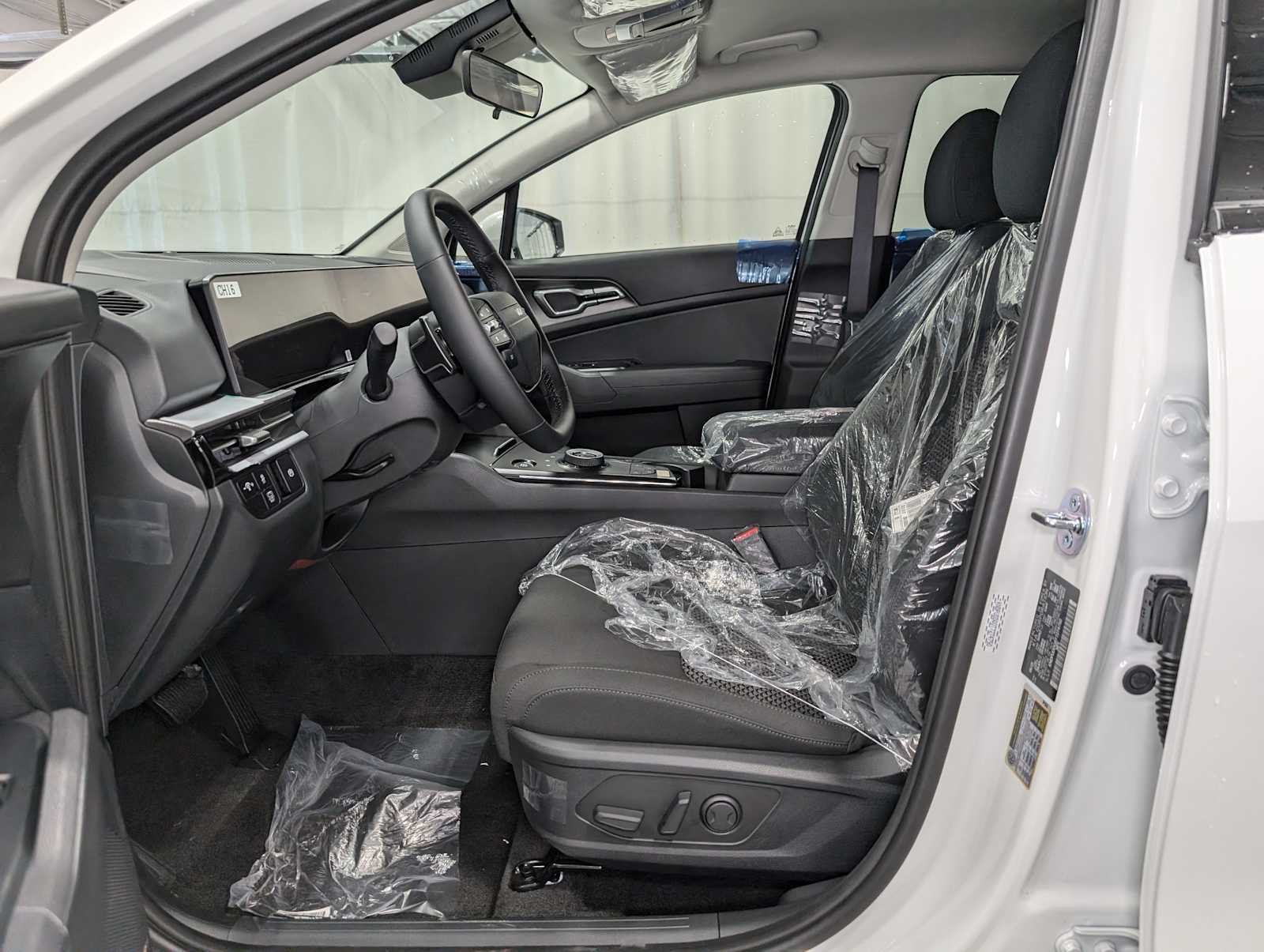 2026 Kia Sportage Hybrid S photo 4