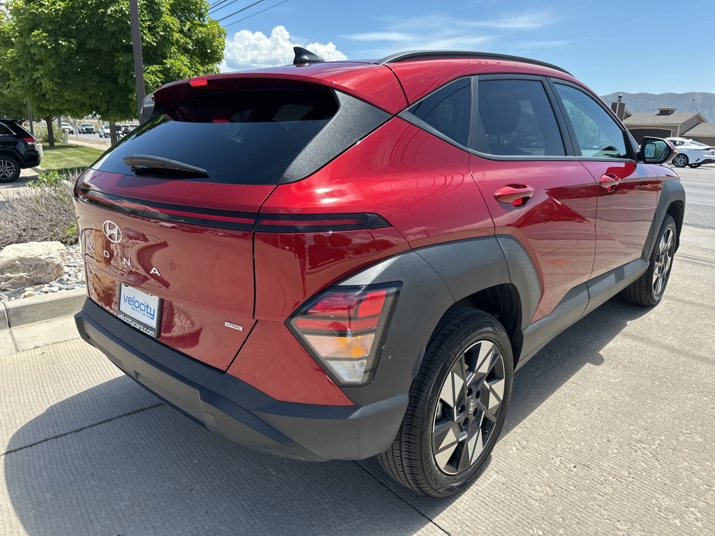 2024 Hyundai Kona SEL photo 3
