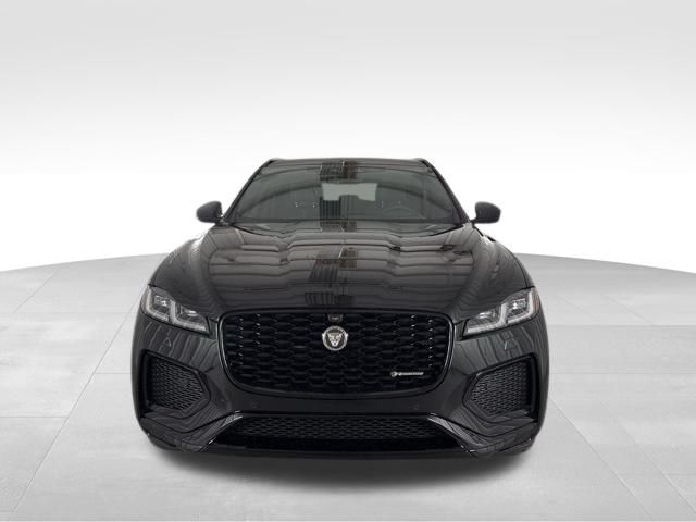 2025 Jaguar F-PACE P250 R-Dynamic S photo 3