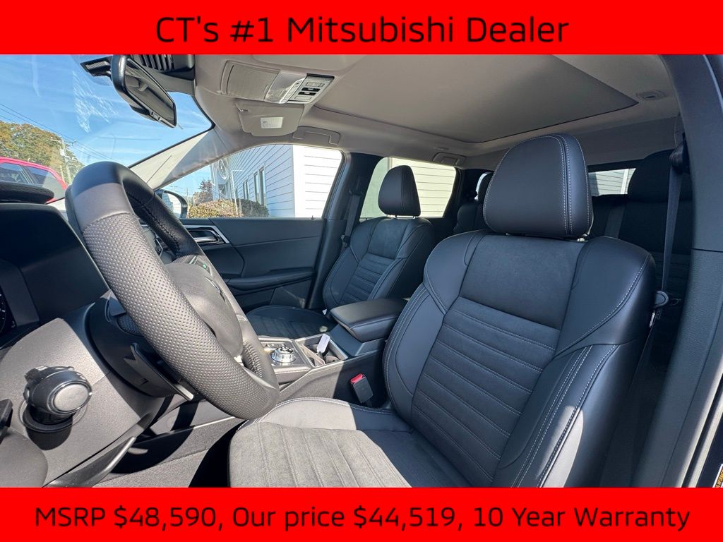 2025 Mitsubishi Outlander PHEV SE photo 7