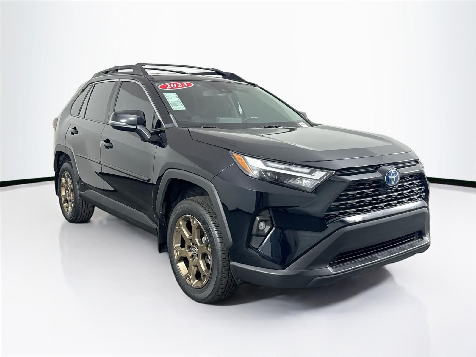 2023 Toyota RAV4 Hybrid photo 3
