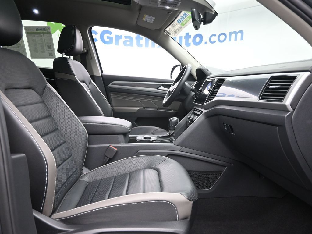 2022 Volkswagen Atlas V6 SEL Premium R-Line photo 4