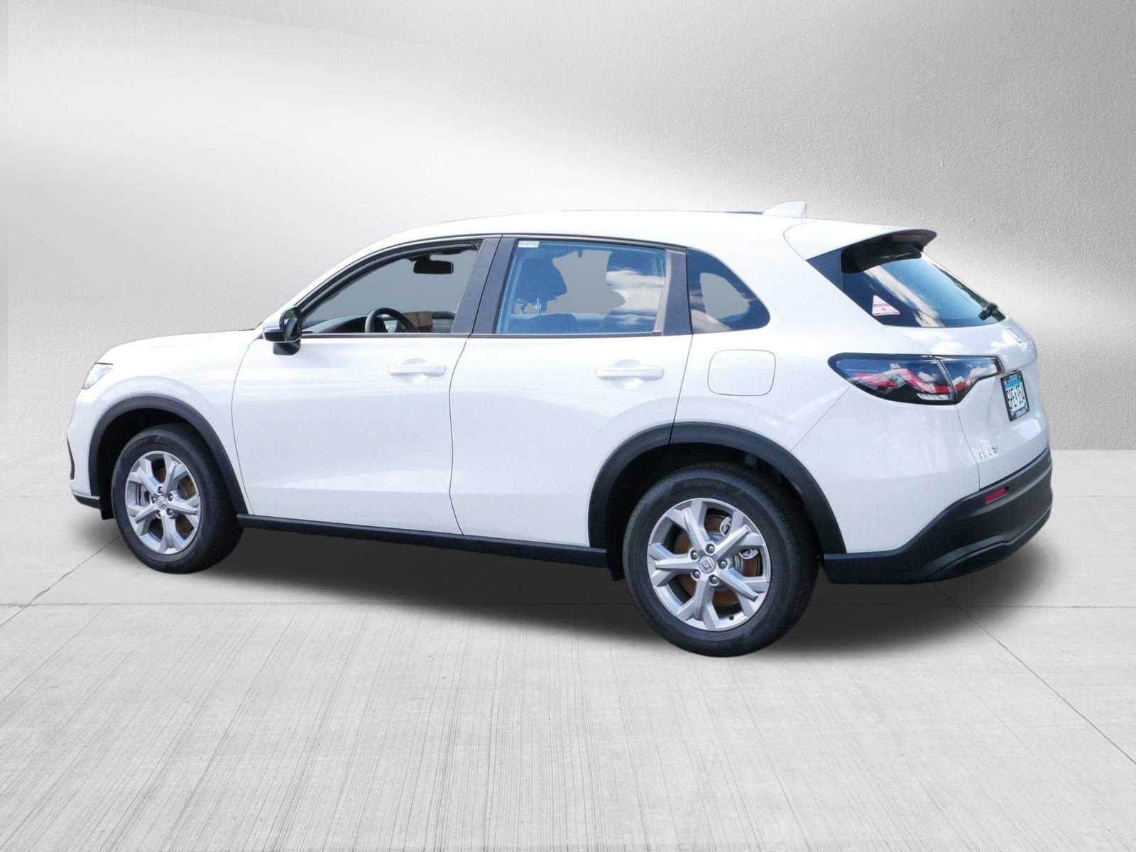 2025 Honda HR-V LX photo 4