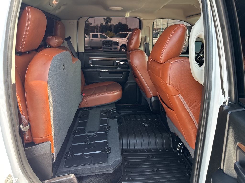 2016 Ram 1500 Laramie photo 15