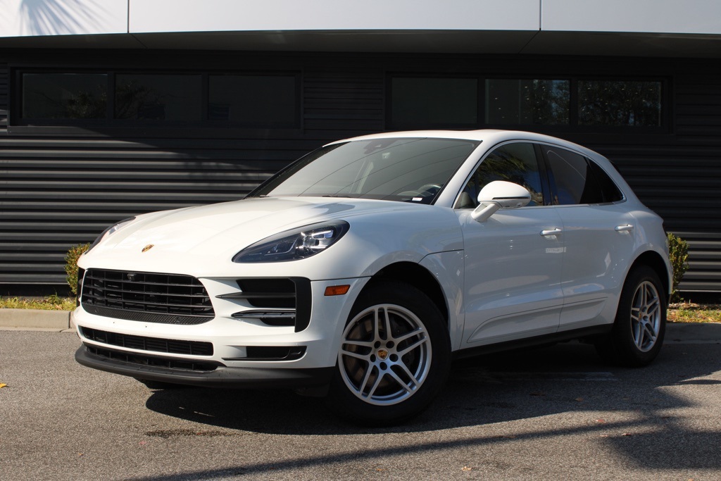 2021 Porsche Macan Base's photo