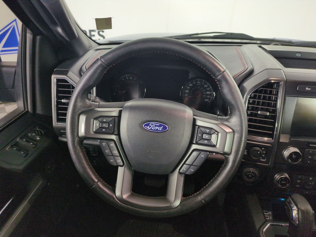 2020 Ford F-150 Lariat photo 13