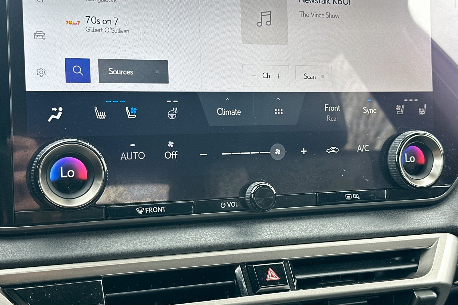 2023 Lexus RX 350h Premium AWD photo 17