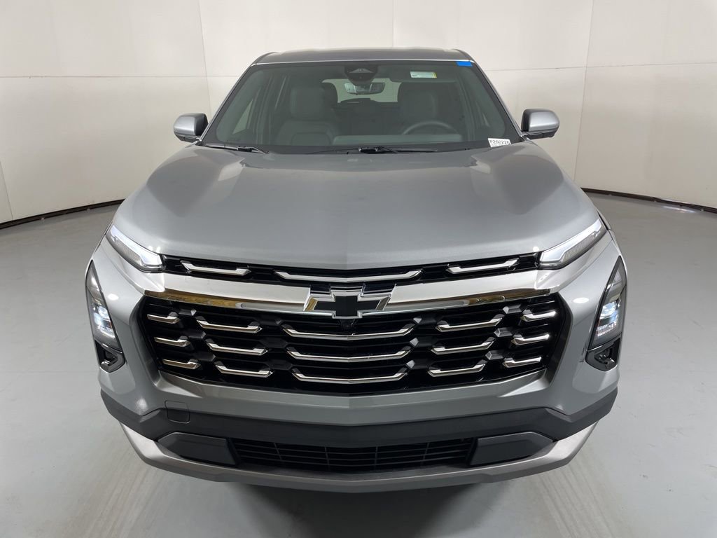 2026 Chevrolet Equinox LT photo 3