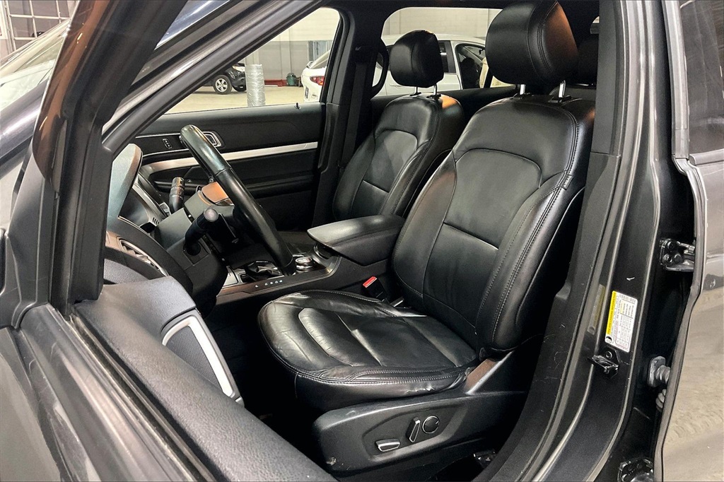 2017 FORD EXPLORER - Image 24