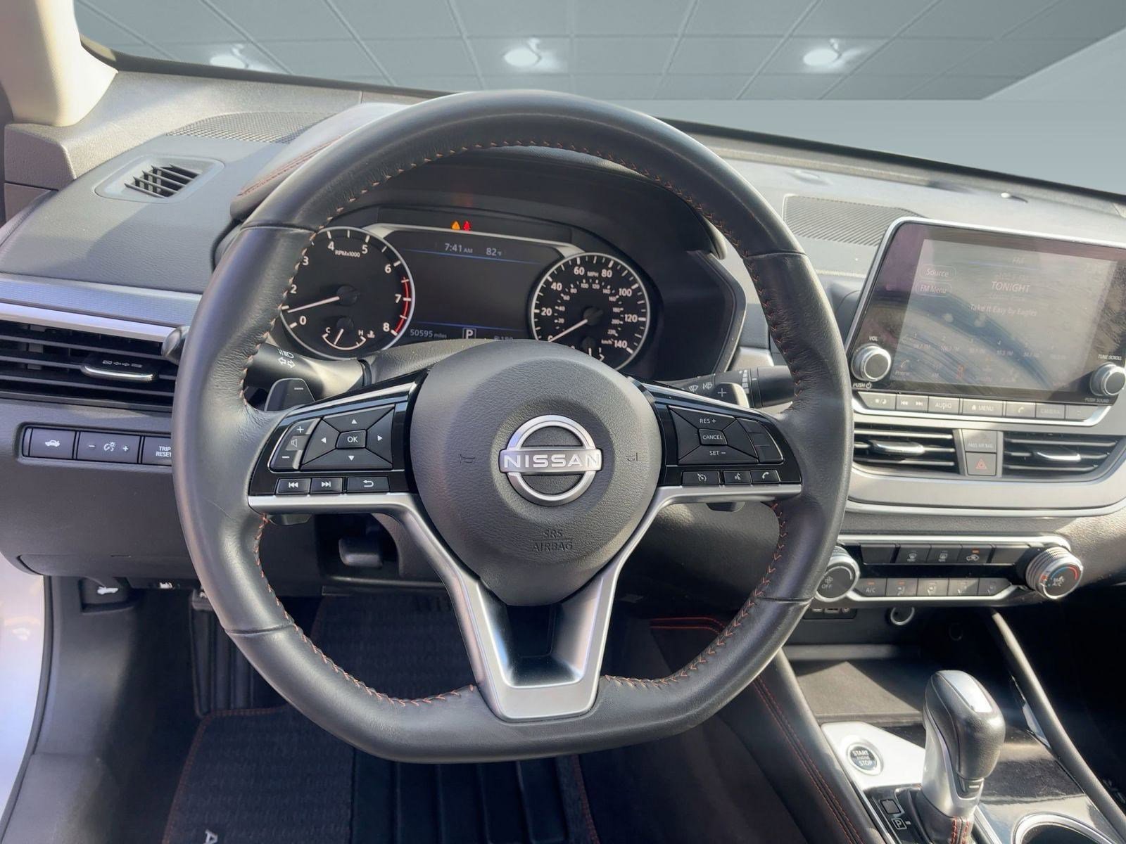 2023 Nissan Altima 2.5 SR photo 15