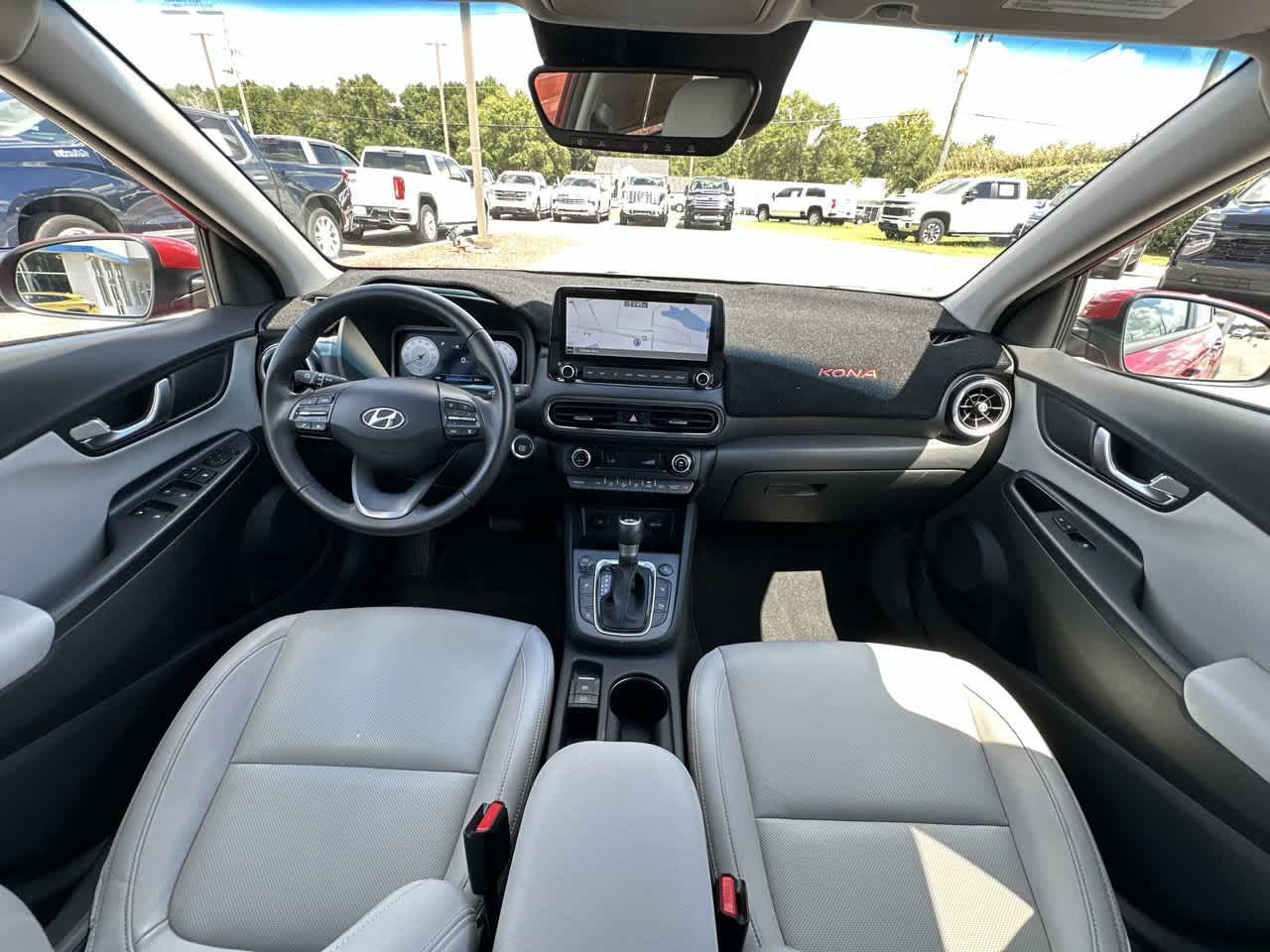 2022 Hyundai Kona Limited photo 2