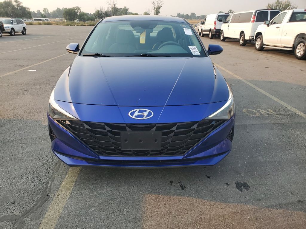 2021 Hyundai Elantra SE photo 4