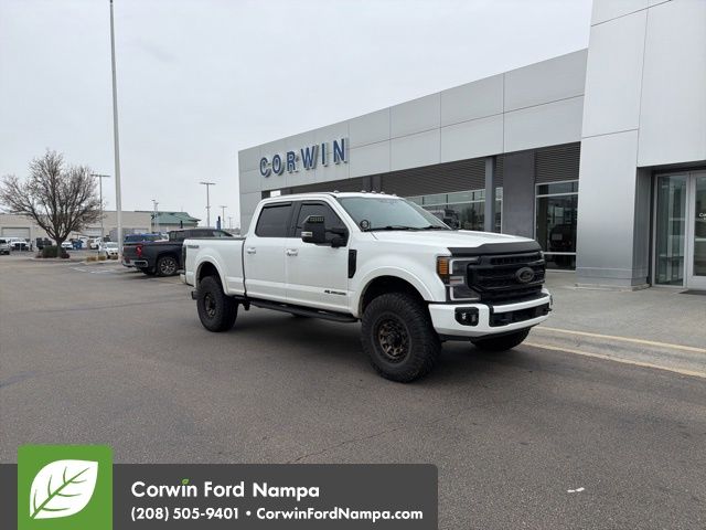 2021 Ford F-350 Super Duty Lariat's photo