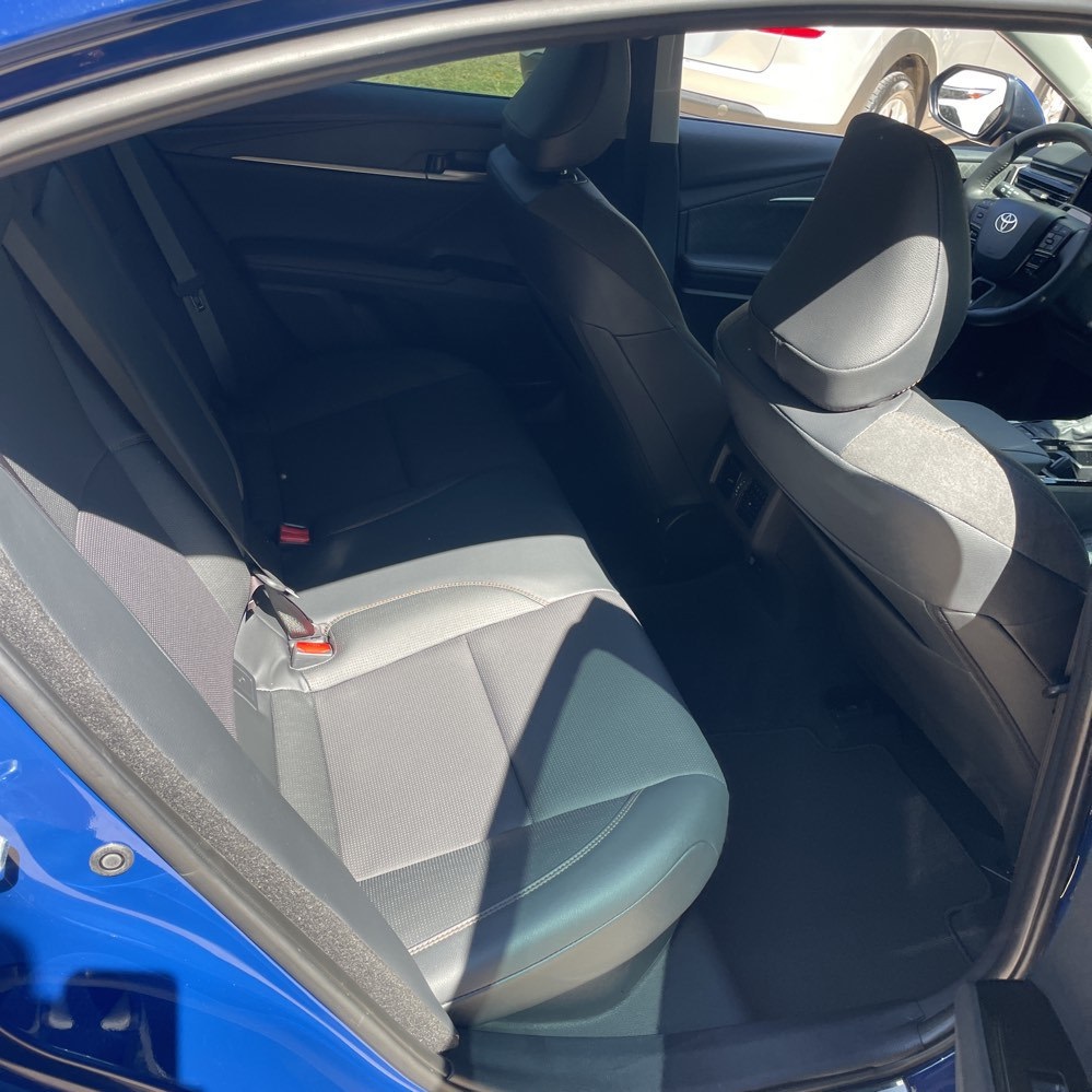 2025 Toyota Camry XLE photo 9