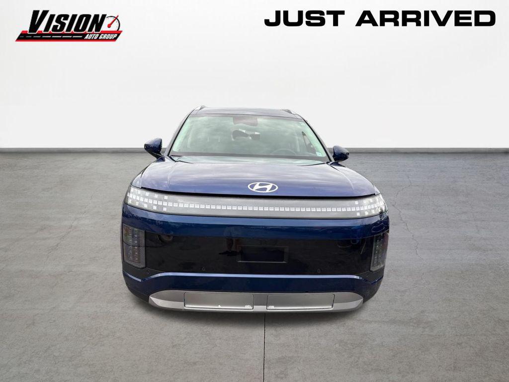 2026 Hyundai Ioniq SE photo 2