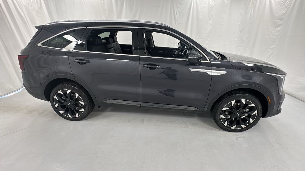 2026 Kia Sorento EX photo 2