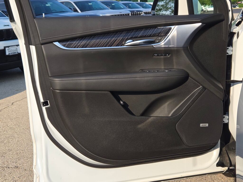 2024 Cadillac XT6 Premium Luxury photo 21